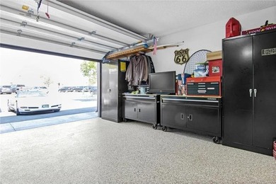 Experience high-end, turn-key, low-maintenance lake living on - photo 19