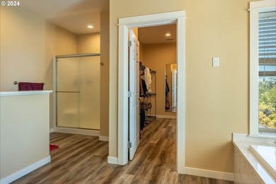 Stunning 2 story luxury home with incredible views of the ocean - photo 28