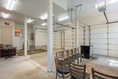 Stunning 2 story luxury home with incredible views of the ocean - photo 30