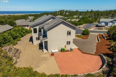 Stunning 2 story luxury home with incredible views of the ocean - photo 32