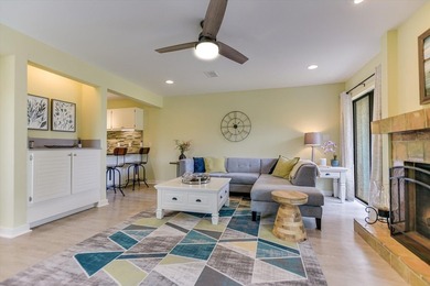 LOCATION, LOCATION, LOCATION! This amazing townhome in Horseshoe - photo 7