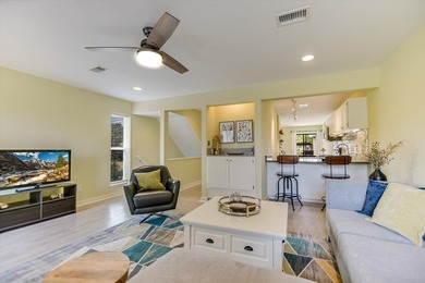 LOCATION, LOCATION, LOCATION! This amazing townhome in Horseshoe - photo 8