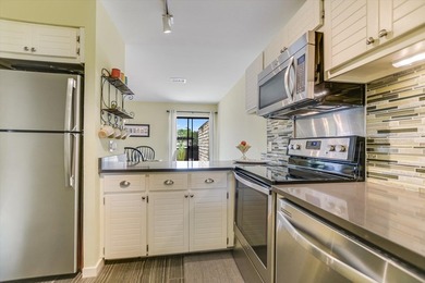 LOCATION, LOCATION, LOCATION! This amazing townhome in Horseshoe - photo 10