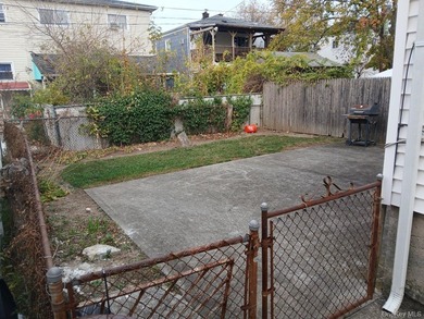 This is a charming two-family home that offers great potential - photo 23