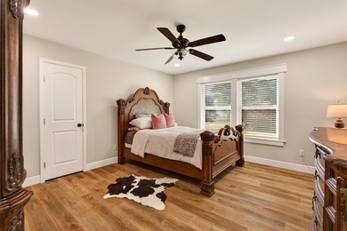 Country living on the edge of town! This 3 bedroom 2 bath home - photo 33