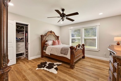 Country living on the edge of town! This 3 bedroom 2 bath home - photo 34