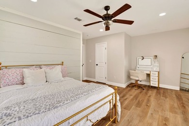 Country living on the edge of town! This 3 bedroom 2 bath home - photo 36