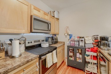 Welcome to Unit 202 of the Greenway Terrace Condominiums in the - photo 4