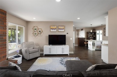 SINGLE STORY RANCH HOME* 3 CAR GARAGE* FULLY OWNED SOLAR PANELS* - photo 14