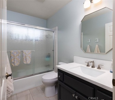SINGLE STORY RANCH HOME* 3 CAR GARAGE* FULLY OWNED SOLAR PANELS* - photo 19