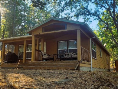 Lake Home For Sale in Tygh Valley, Oregon