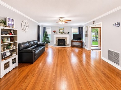 Charming One-of-a-Kind Home with Private Guest House - Over 1 - photo 4