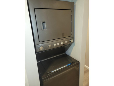 Welcome to this beautifully remodeled first floor 2-bed 2-bath - photo 18