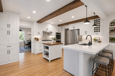 Welcome to 1330 Urbandale Lane in the Hadley Hills neighborhood - photo 6