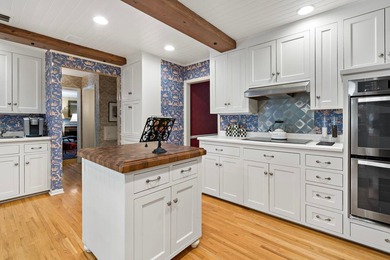 Welcome to 1330 Urbandale Lane in the Hadley Hills neighborhood - photo 9