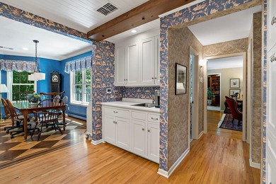 Welcome to 1330 Urbandale Lane in the Hadley Hills neighborhood - photo 10