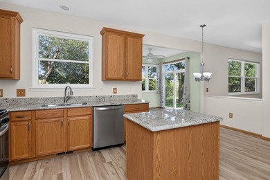 Welcome to effortless living in Grand Haven, one of Romeoville's - photo 11