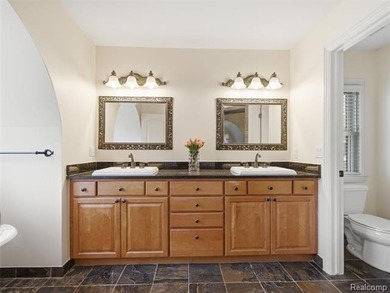 A rare Forester Square trifecta; quality craftsmanship, meets - photo 19