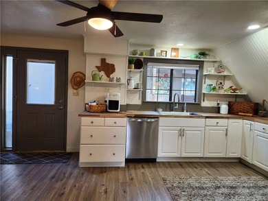 Welcome to your peaceful oasis! This fully updated country lake - photo 20