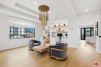 Exceptional Silver Strand residence featuring 4 bedrooms, 3.5 - photo 21