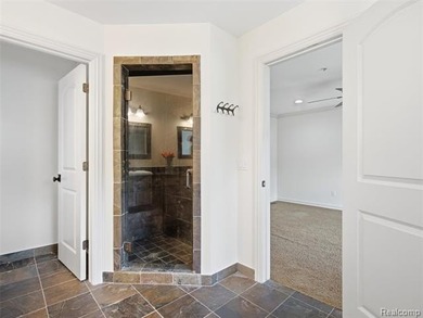 A rare Forester Square trifecta; quality craftsmanship, meets - photo 21