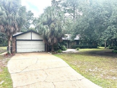 Lake Home For Sale in Tallahassee, Florida