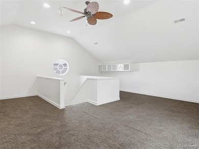 A rare Forester Square trifecta; quality craftsmanship, meets - photo 23