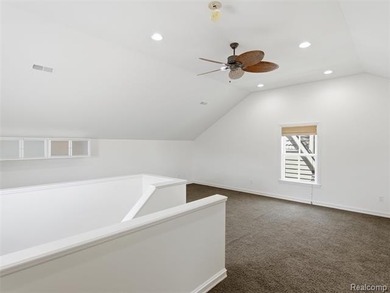 A rare Forester Square trifecta; quality craftsmanship, meets - photo 24