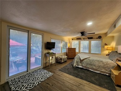 Welcome to your peaceful oasis! This fully updated country lake - photo 26