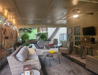Welcome to your peaceful oasis! This fully updated country lake - photo 28