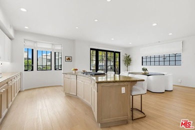 Exceptional Silver Strand residence featuring 4 bedrooms, 3.5 - photo 30