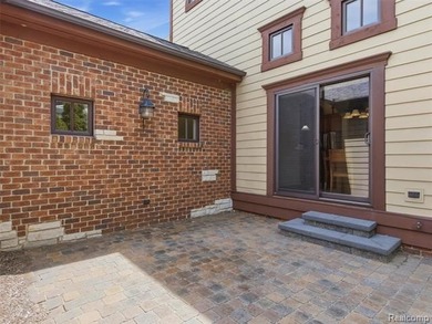 A rare Forester Square trifecta; quality craftsmanship, meets - photo 32
