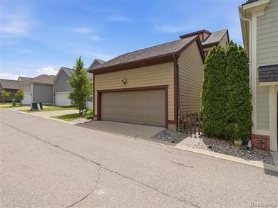 A rare Forester Square trifecta; quality craftsmanship, meets - photo 34
