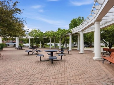 A rare Forester Square trifecta; quality craftsmanship, meets - photo 36