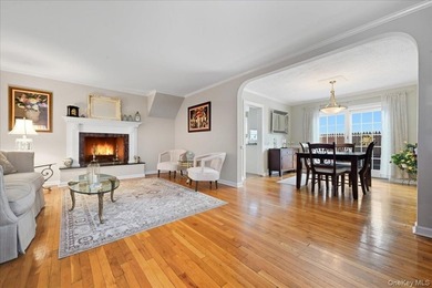 Welcome to this spacious and beautifully maintained stone-front - photo 4