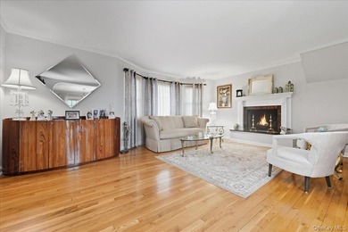 Welcome to this spacious and beautifully maintained stone-front - photo 5