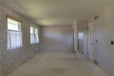 This RANCH is a keeper! Well groomed inside & out (formerly a 3 - photo 13