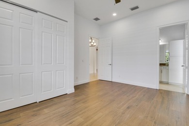 Located in one of Jupiter's most sought-after gated communities - photo 25