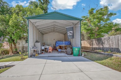 Beautifully updated 3/1 Block home located in Historic Downtown - photo 34
