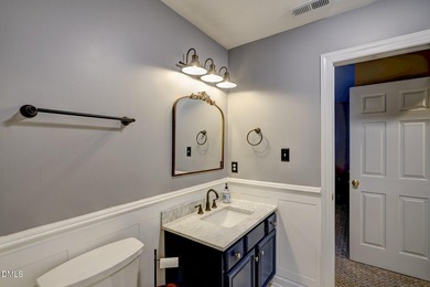Perfect for entertainers alike, this beautiful all brick home - photo 49