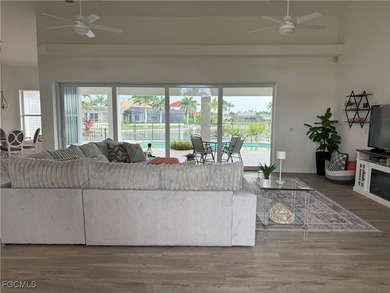 This stunning 3/2 Aubuchon-built home is a standout in the - photo 11