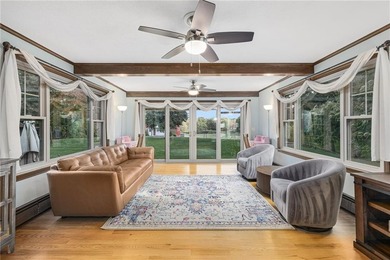 Exceptional value for this legal 2-unit compound on 7.84 private - photo 14