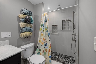 Exceptional value for this legal 2-unit compound on 7.84 private - photo 26