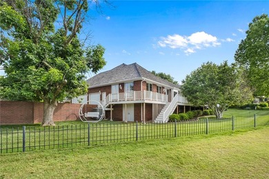 Nestled within the gated community of Pinnacle Country Club - photo 36