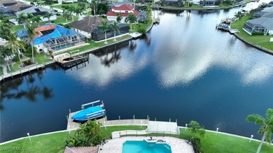 This stunning 3/2 Aubuchon-built home is a standout in the - photo 38