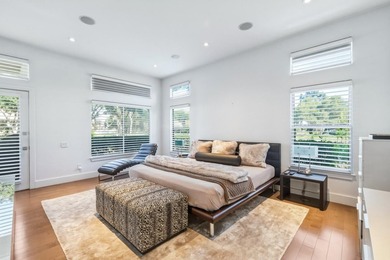 A rare opportunity to own a beautifully single-level residence - photo 14