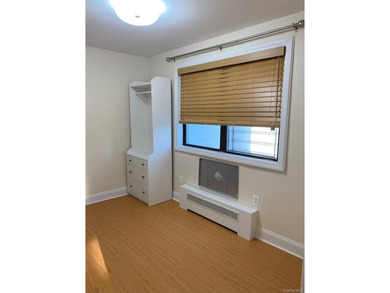 NO INTERVIEW - Garden-Style 1-Bedroom Co-op in South Flushing - photo 19