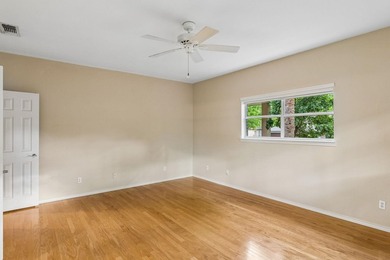 Welcome to 340 Columbine in Meadowlakes, a 24/7 guard-gated golf - photo 20