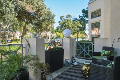 A rare opportunity to own a beautifully single-level residence - photo 26