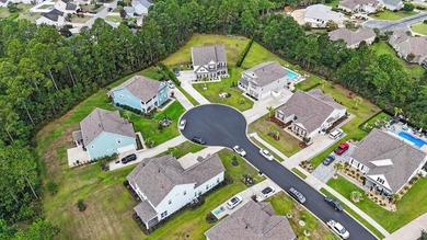 Welcome to this exceptional 6-bedroom, 3.5-bath home nestled on - photo 36